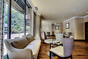 The Coda Lounge at Renaissance Des Moines Savery Hotel offers comfortable seating for guests.