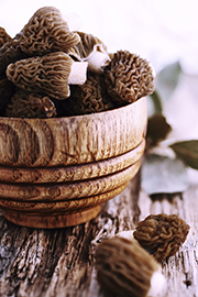 If you can get your hands on them, morel mushrooms are delicious in this dish.